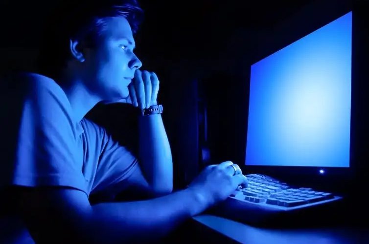How harmful is blue light?